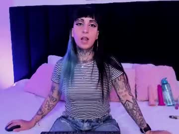 izzy moon7