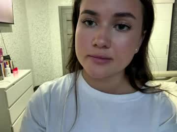 peaachyvibe
