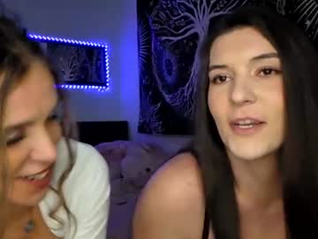 sexycurlygirl22